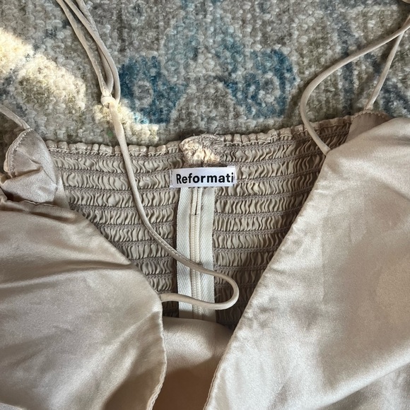 Reformation Gold Top - Picture 4 of 4